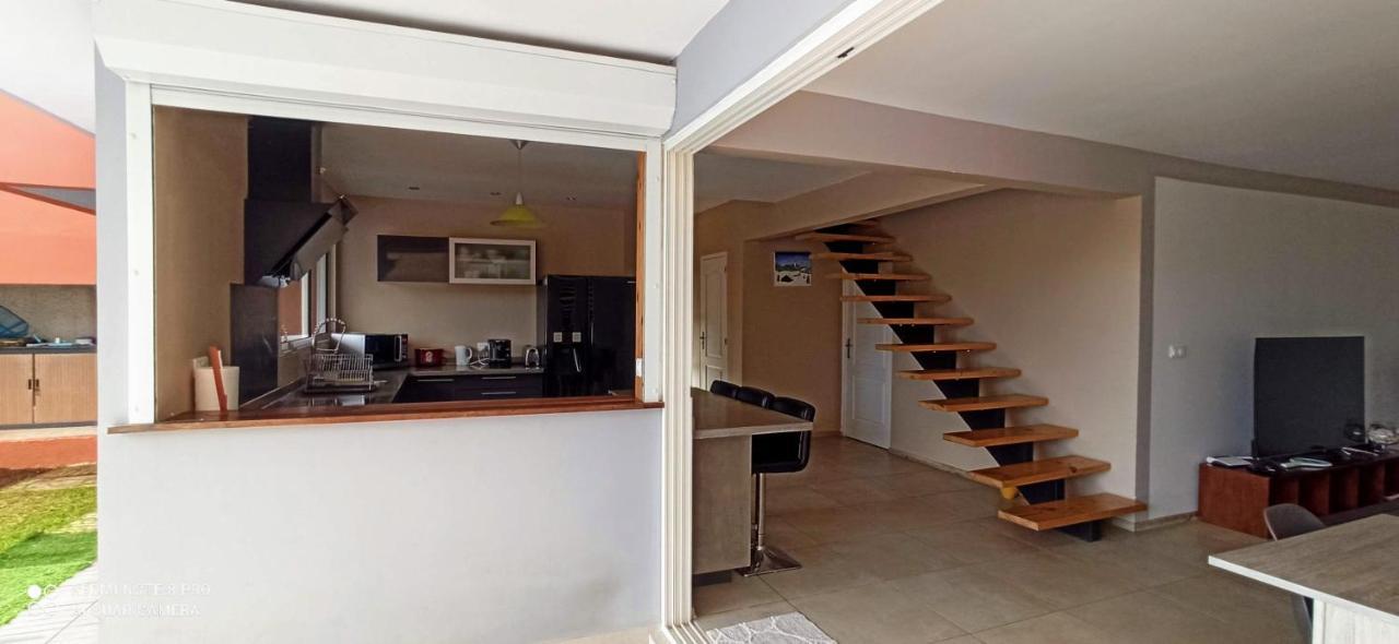 Ohani House 3 Double Bedrooms House In Punaauia, Tahitiプナアウィア エクステリア 写真